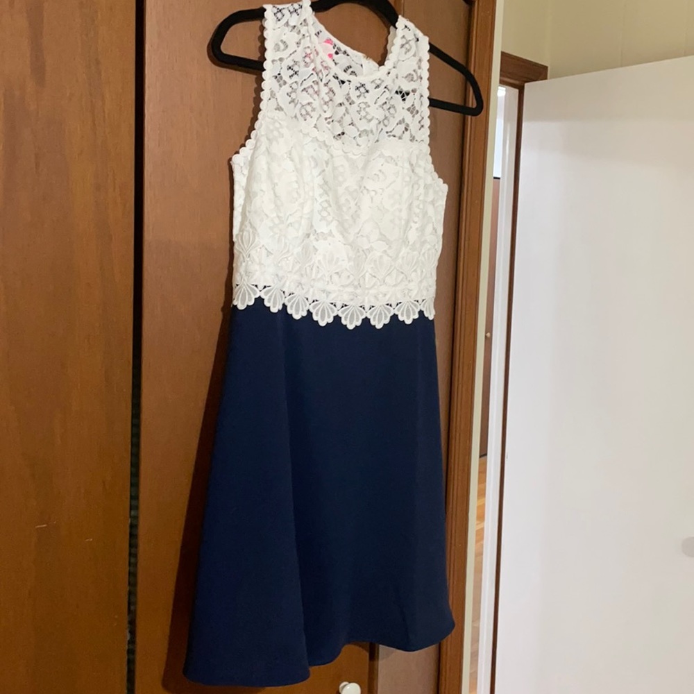NWT- Lilly Pulitzer Dress - White and Navy -Size 6